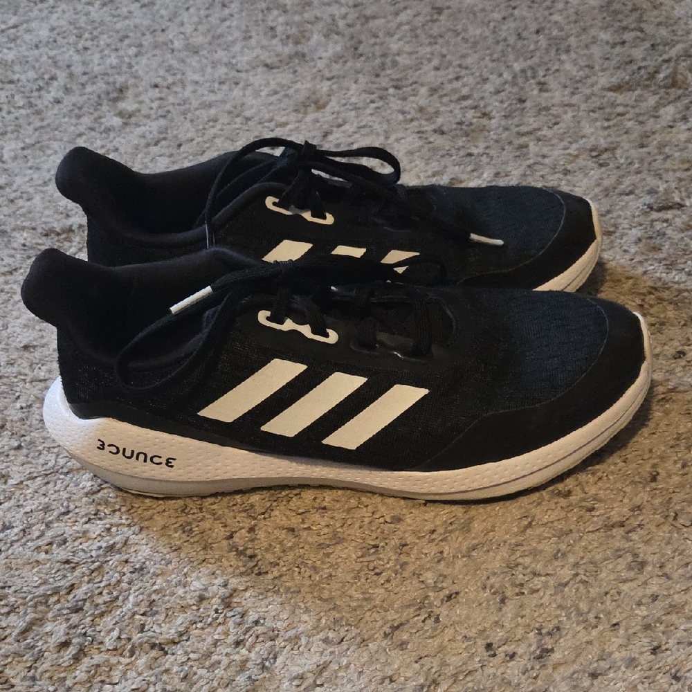 Adult Adidas Black And White Sneakers Size 7